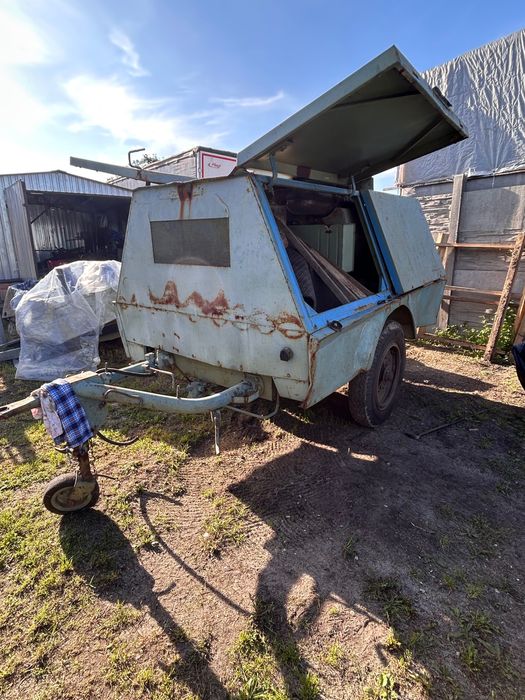 sprężarka kompresor spalinowy IFA Diko 4/8 DDR   ( WD52 WD53  WS100)