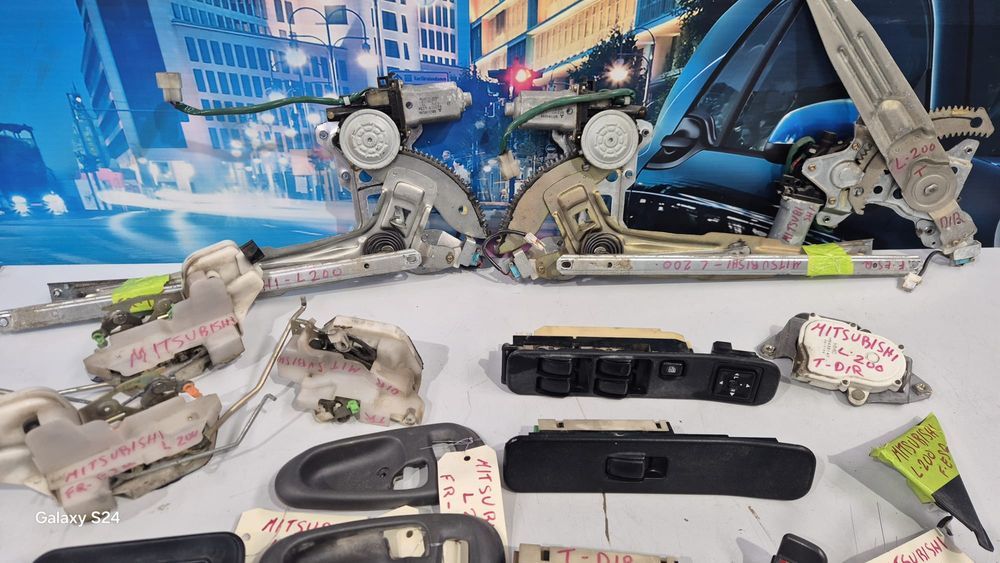 Diverso material Mitsubishi L200 ano 1998