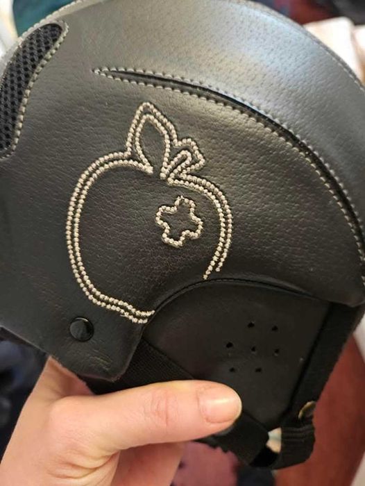 Kask narciarki 61-62cm