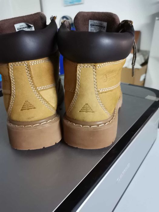 Bota Criança pouco uso