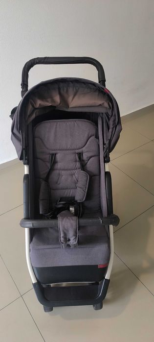 Коляска прогулочная