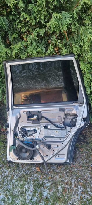 Volvo V70 I Drzwi prawe  426-46