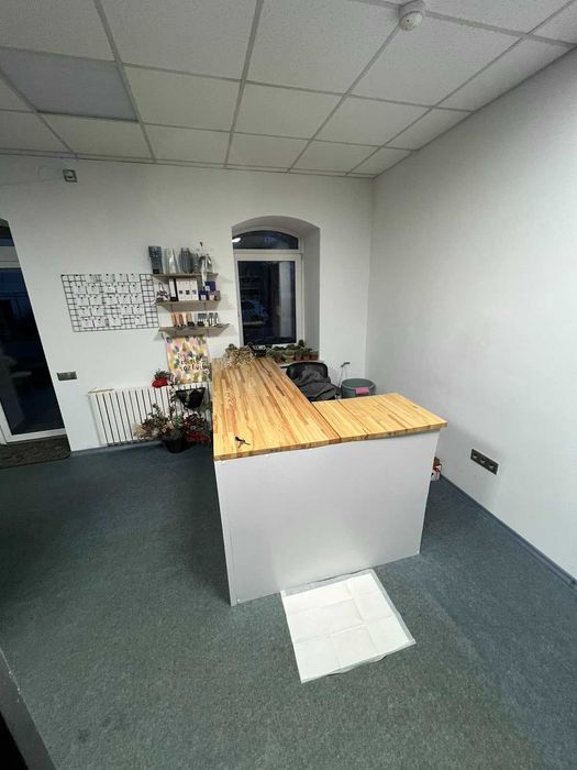 Продаж приміщення Центр 31м2