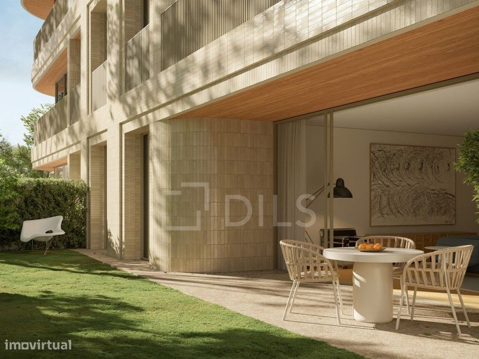 Apartamento T2 com jardim na Foz do Douro