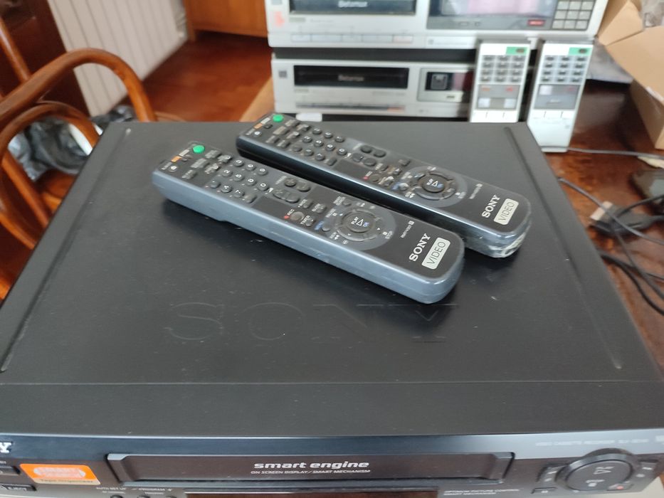 Video VHS e  video combo VHS -DVD