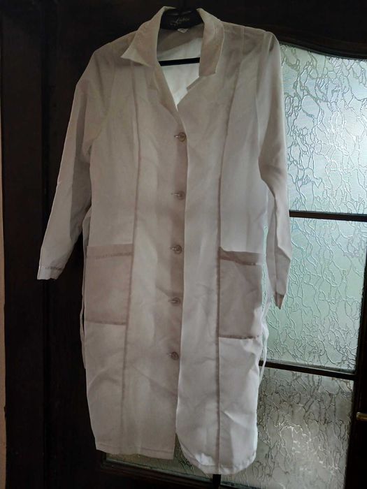 Продам медичний халат р.42 новий