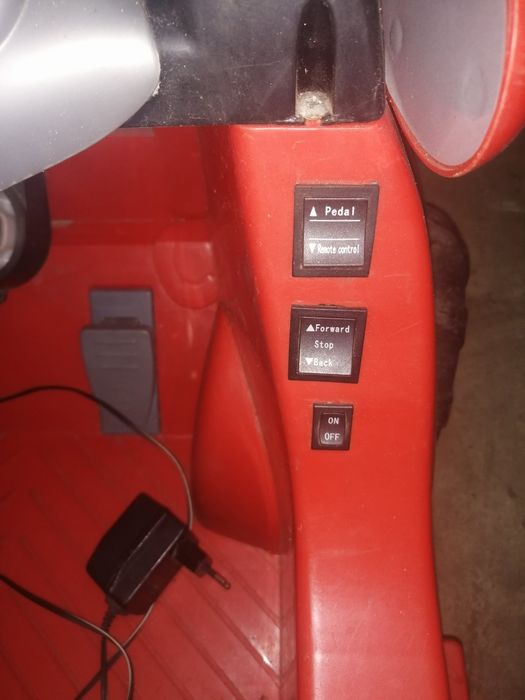 Продам детскую машину