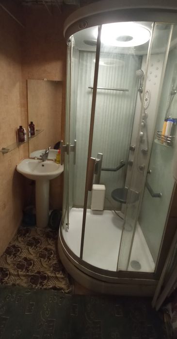 2 к квартира подобово . Біля 4 лікарні,
