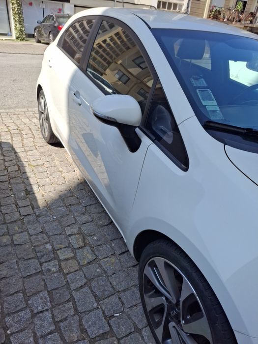 Vende-se Kia Rio 1.2 84cv