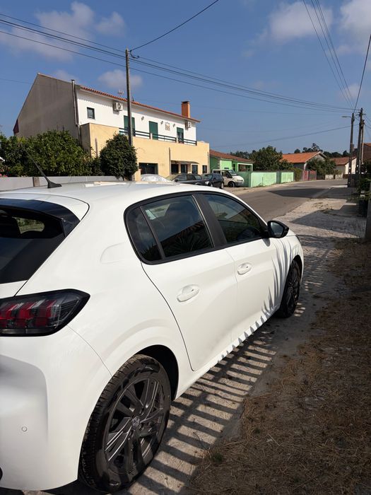 Peugeot 208 Puretech 1.2 Active Pack — photo 4