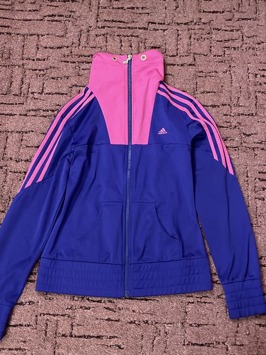 Фіолетова кофта Adidas.