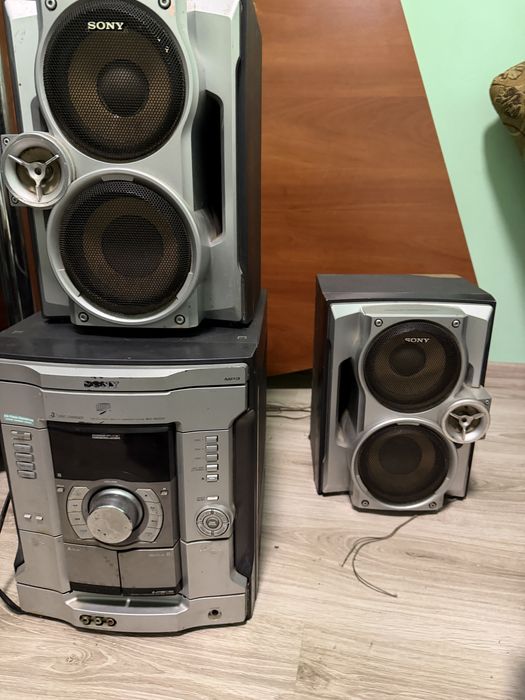 Музыкальный центр sony