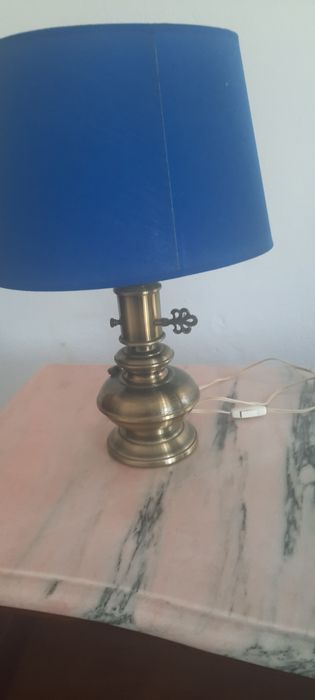 Par de candeeiros originais, de latão fosco