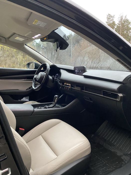 Mazda 3 BP 2020 SELECT