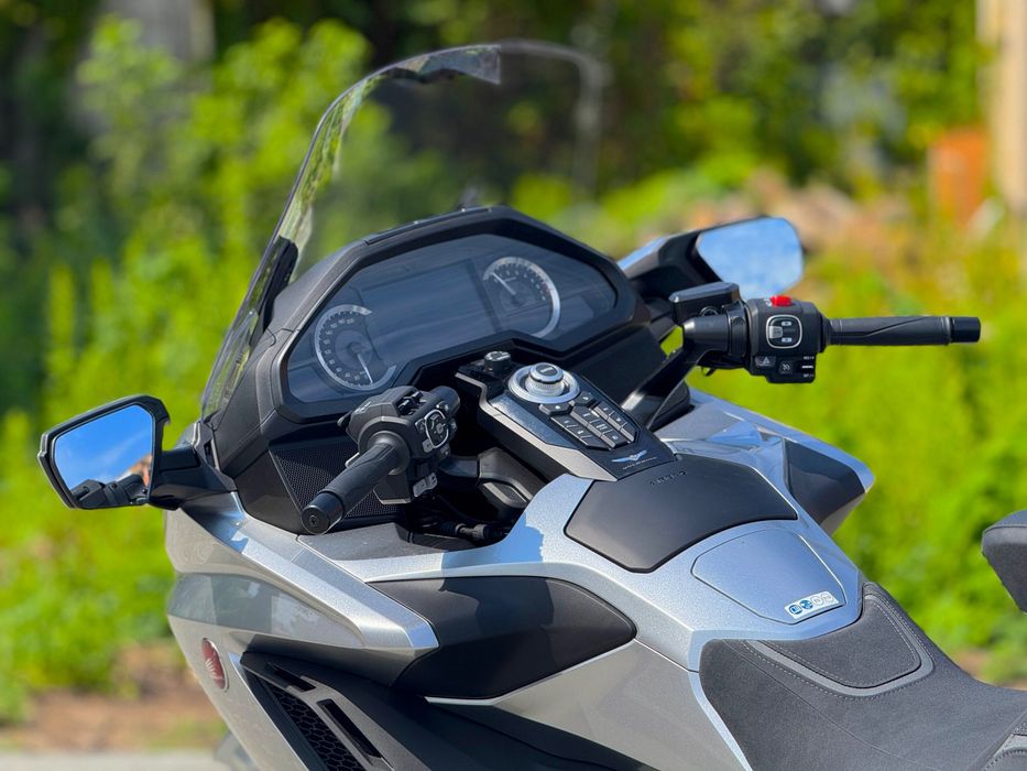 Honda GoldWing 1800 DCT [2025] - Wypożyczalnia Motocykli Warszawa | Rent Motorcycle Warsaw