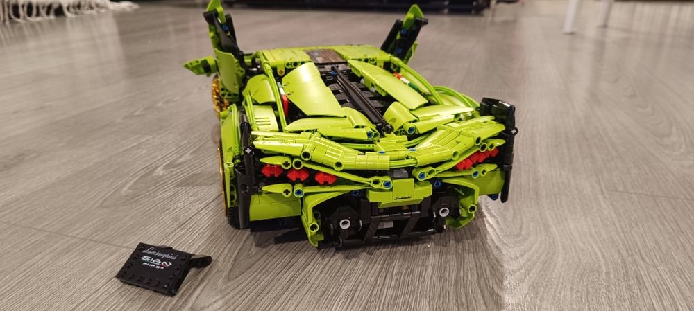 Lamborghini Sian FKP 37