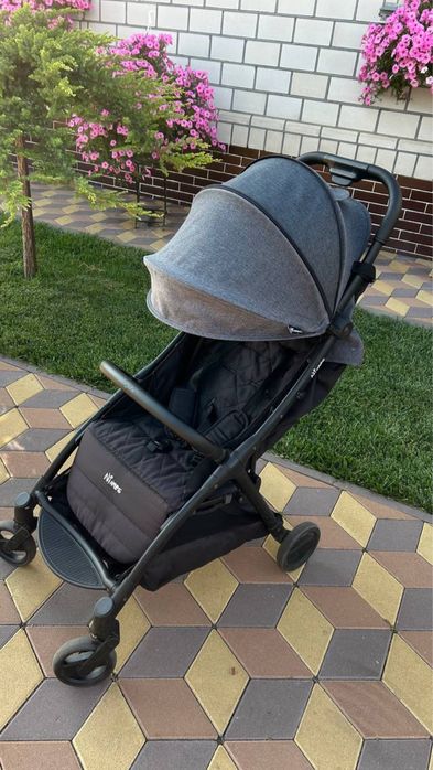 Дитяча прогулянкова коляска Ninos Air — відмінний стан