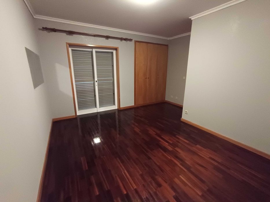 T3 Espaçoso com Garagem em Ferreiros Braga