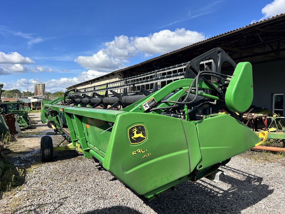Жатка Флекс JOHN DEERE 630 flex на сою гідрофлекс