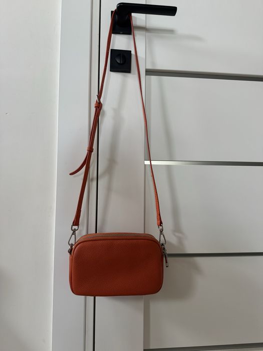 Продам кожаную сумку