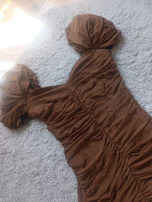 Sukienka marszczona impreza elegancka romantic bufiasta m l asos