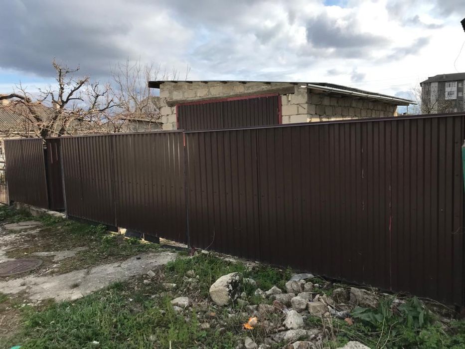 Продаю  будинок м.Сокиряни центр