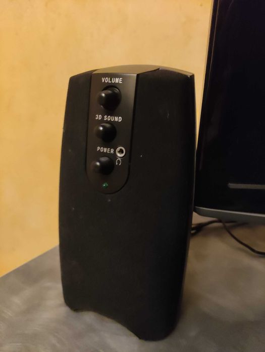 Komputer stacjonarny - pełny zestaw. Wszystko działa.