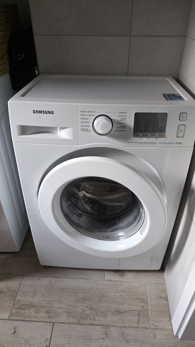 Samsung WF60F4EFW2W