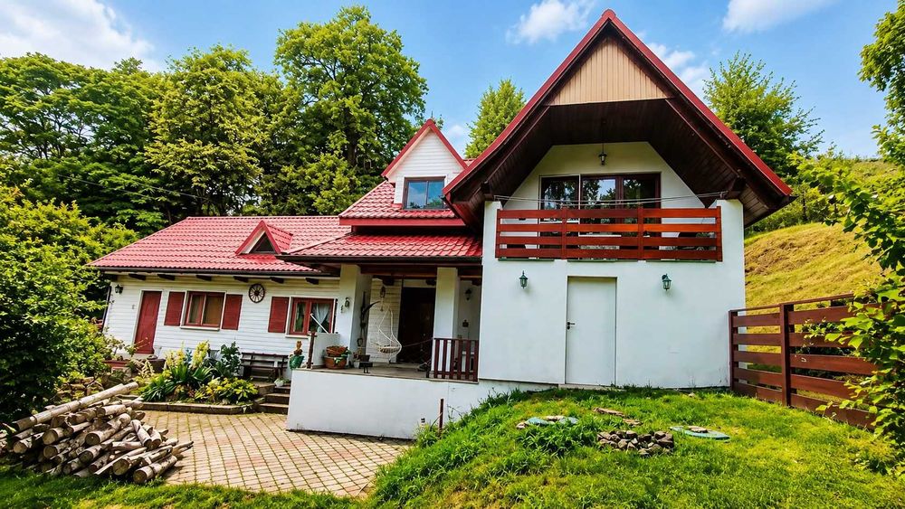 Dom z klimatem + 9 a prywatności – Zagórze