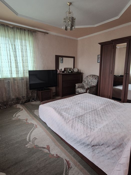 Чудовий будинок з ремонтом