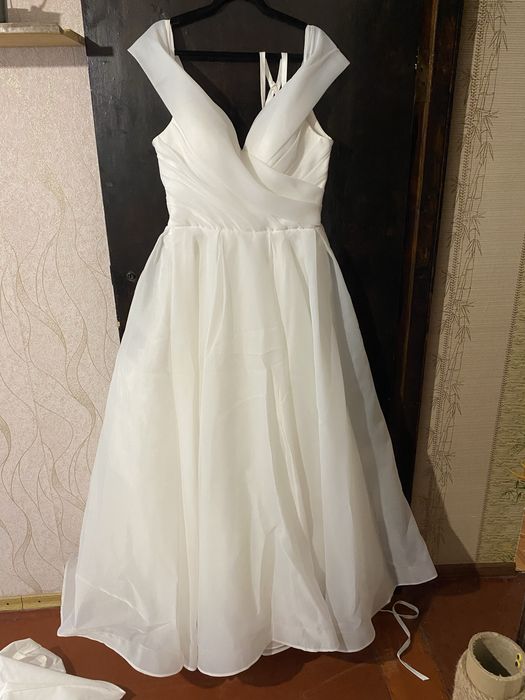 Весільна сукня розмір 38-48 m-l можливо xl
