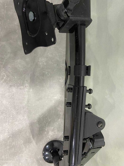 Настольное крепление для двух мониторов Brateck Black (LDT05-C011D)