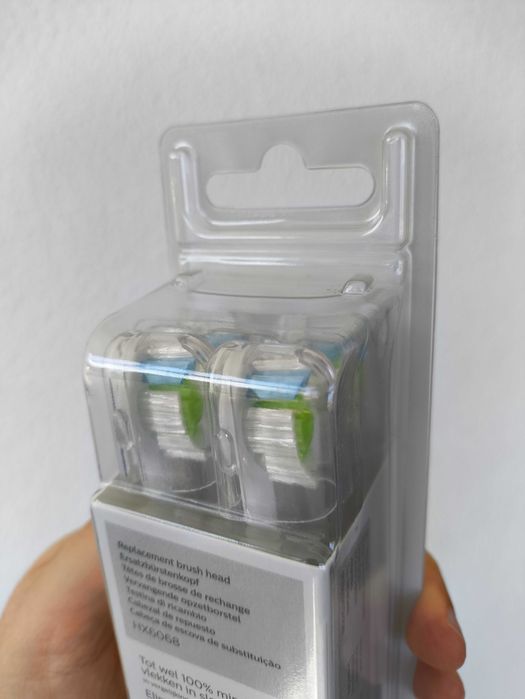 Escova de dentes eléctrica - Philips Sonicare 9900 Prestige - NOVA