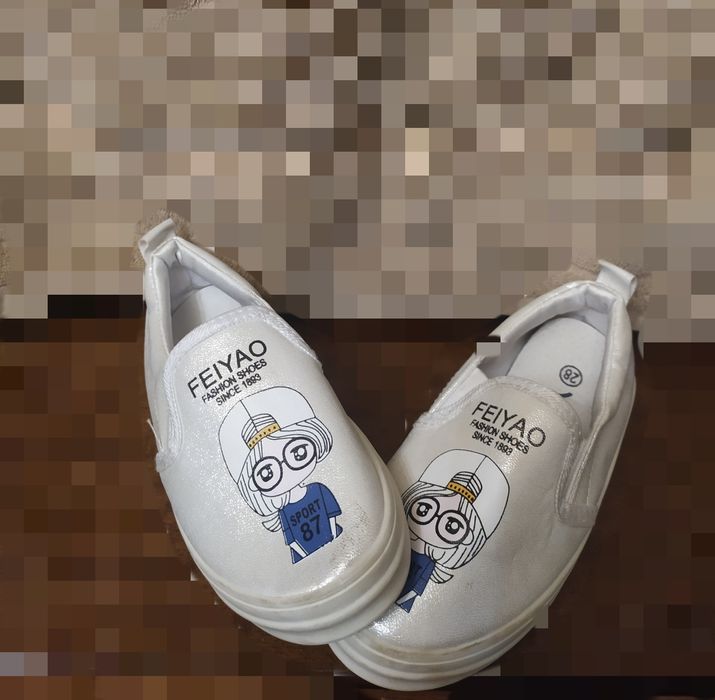 Детские слипоны.