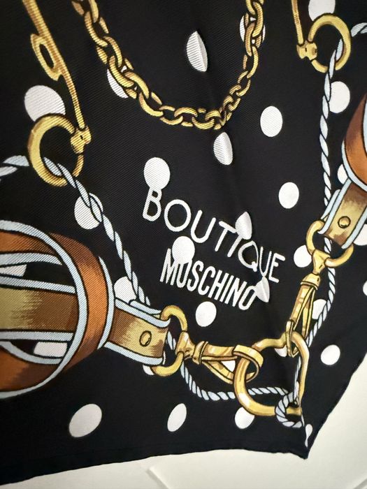 Luksusowa jedwabna chusta Moschino duzy rozmiar na prezent