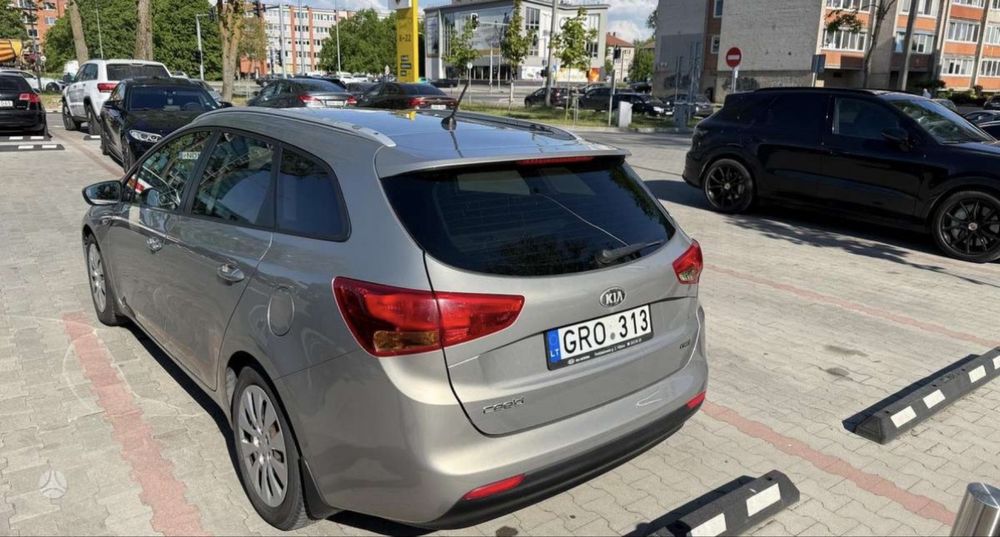 Kia ceed універсал