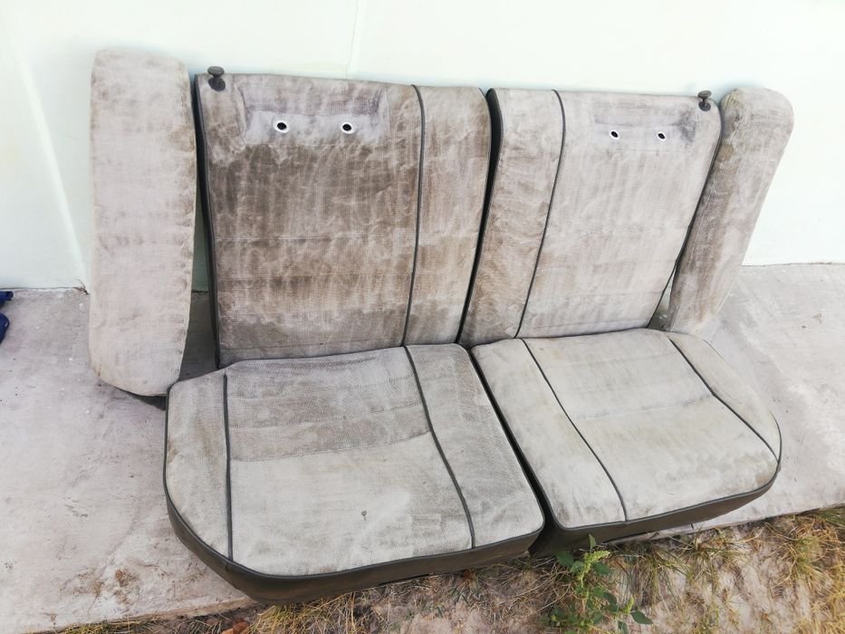 Продам задні седіння мазда