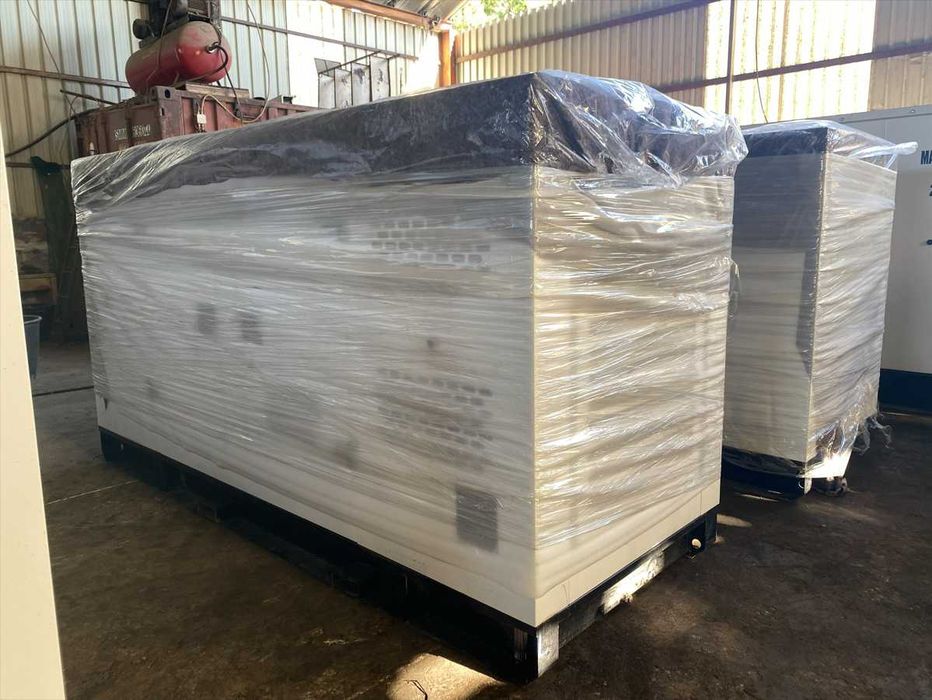 !NOVOS! Geradores HIGHTOP de 100 KVA, 80 KVA, 50 KVA e 30 KVA.