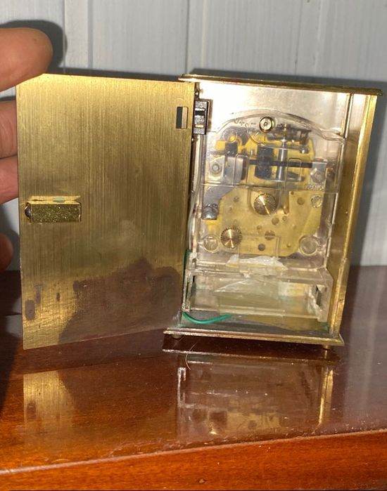 Relógio de mesa em latão francês