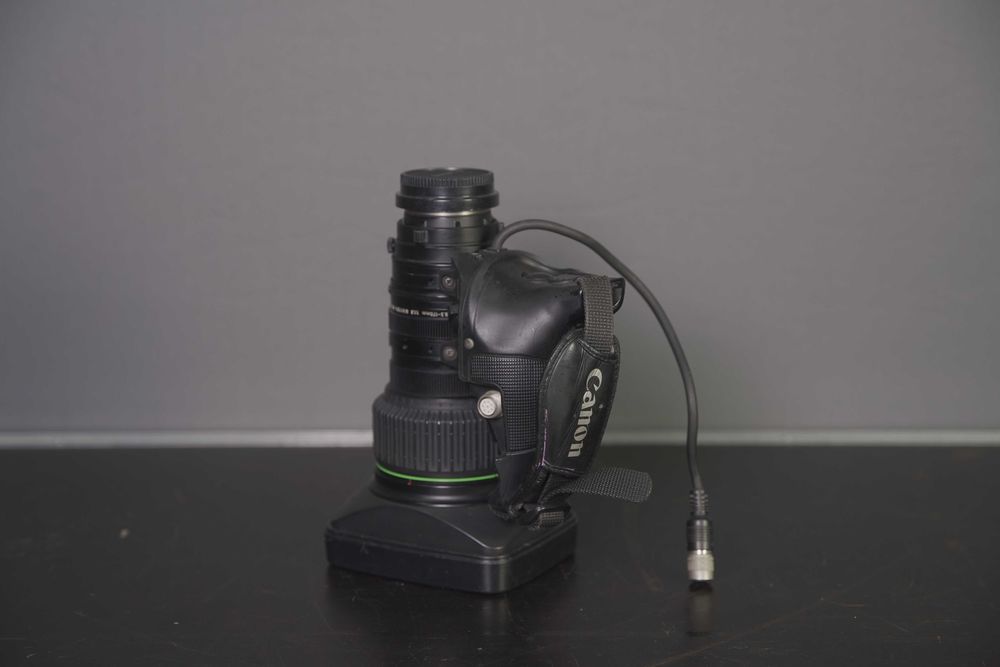 Об'єктив Canon YJ20x8.5B