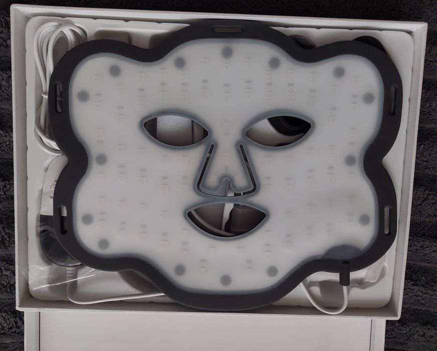 Lad face mask Hottoerak червона лампа для обличчя