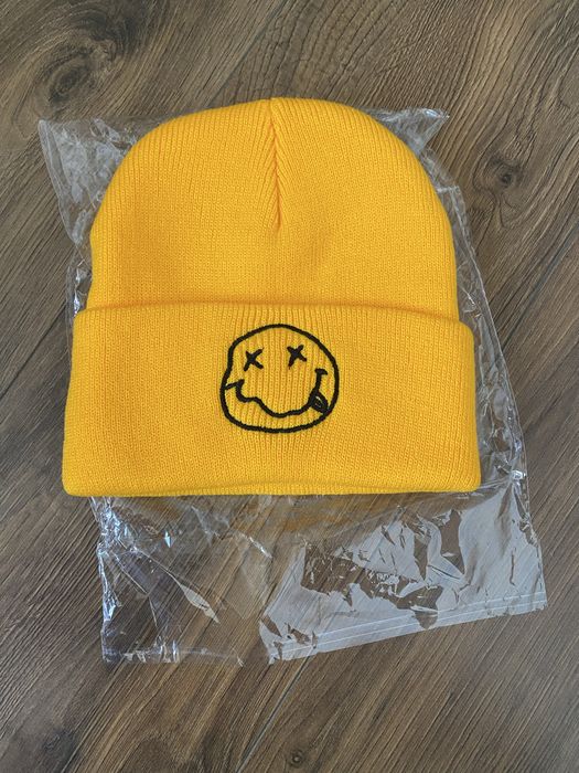 Шапка Зимова смайлик Nirvana