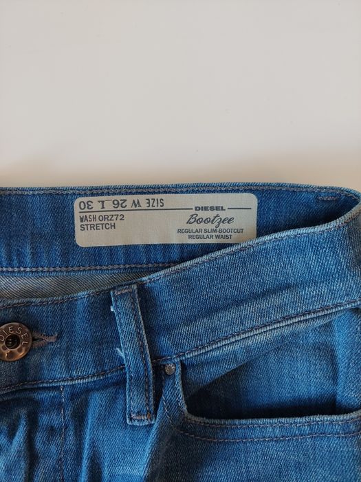 Niebieskie Jeansy Diesel.