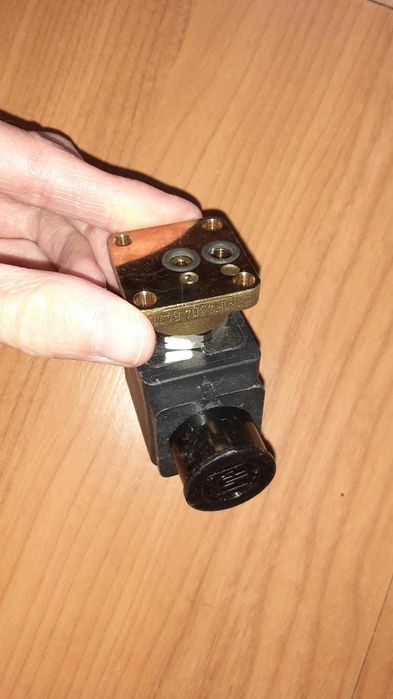 Electrovalvulas de grupo máquinas de café profissionais expresso fiamma rancilio promac valvulas Parker