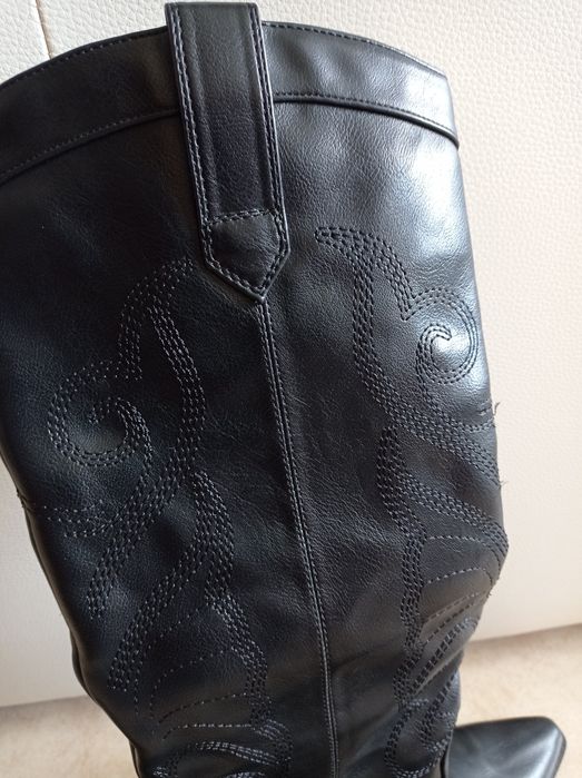 Botas cano alto pretas