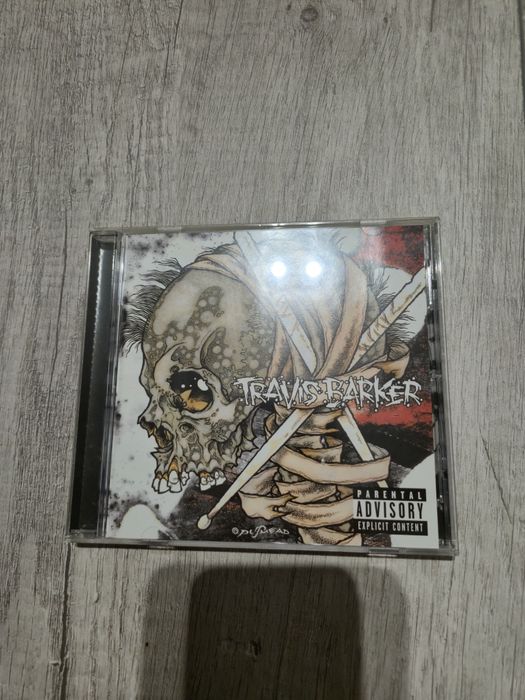 Travis barker  - Give the drummer some