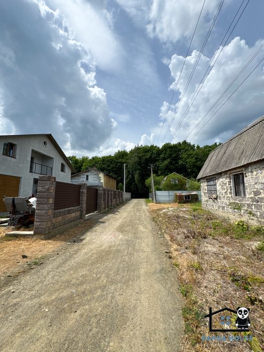 Земельна ділянка біля лісу у с.Лісопіль