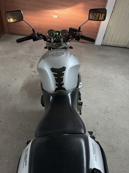 Cbf 600N (Naked) Bem estimada
