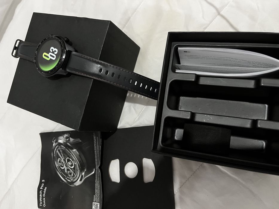 Tickwatch pro 3 como novo