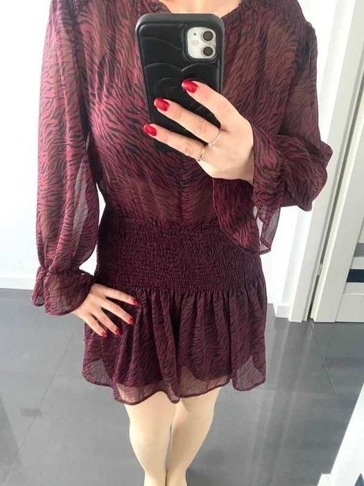 Sukienka damska z Zary z motywem zwierzęcym, rozmiar M